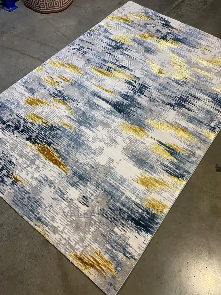 Centre Rug and Wall to Wall Rug