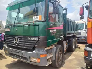 Mercedes Truck Actros Green 10tyres