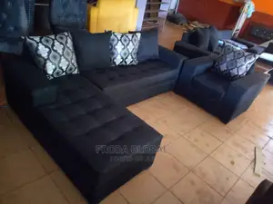 L-Shape Sofa and Single Chair. Fabric Couch With Pillows. Lja08