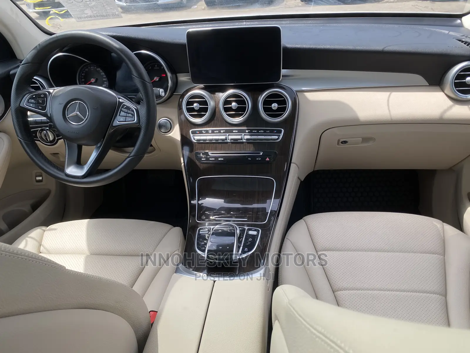Mercedes-Benz GLC-Class 2017 White