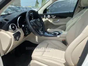 Mercedes-Benz GLC-Class 2017 White