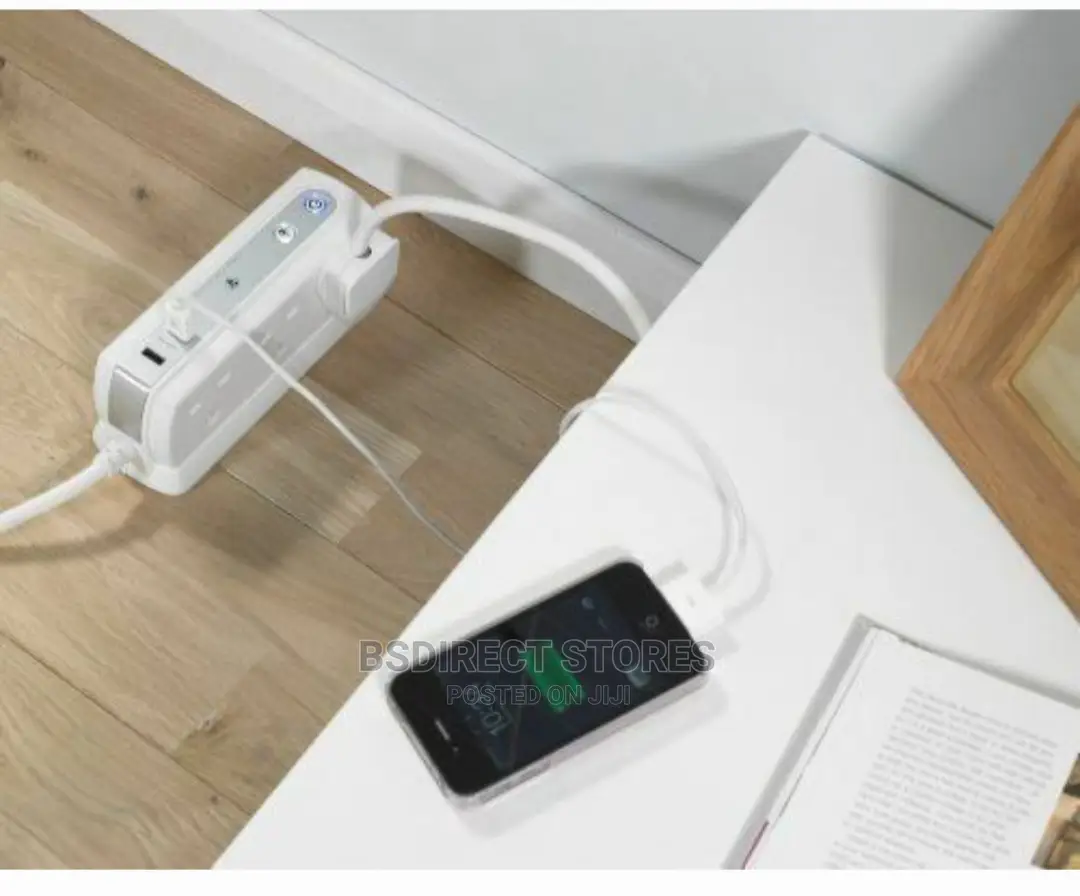 Masterplug WHITE Six Socket Extension Lead With USB - 1m