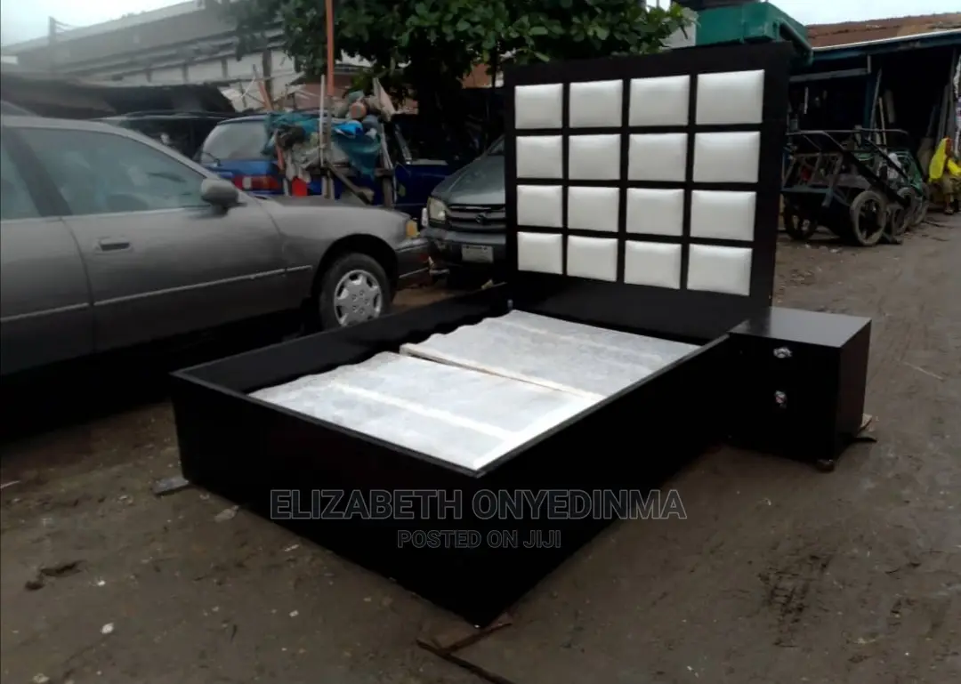 4.5 By 6ft Padded Bedframe