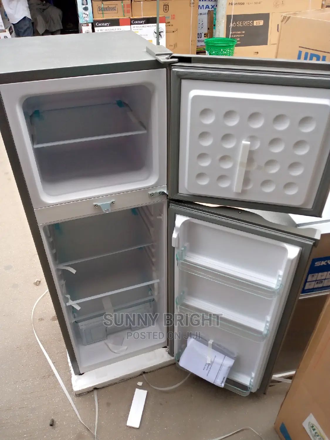 Skyrun Standing Fridge 138liters