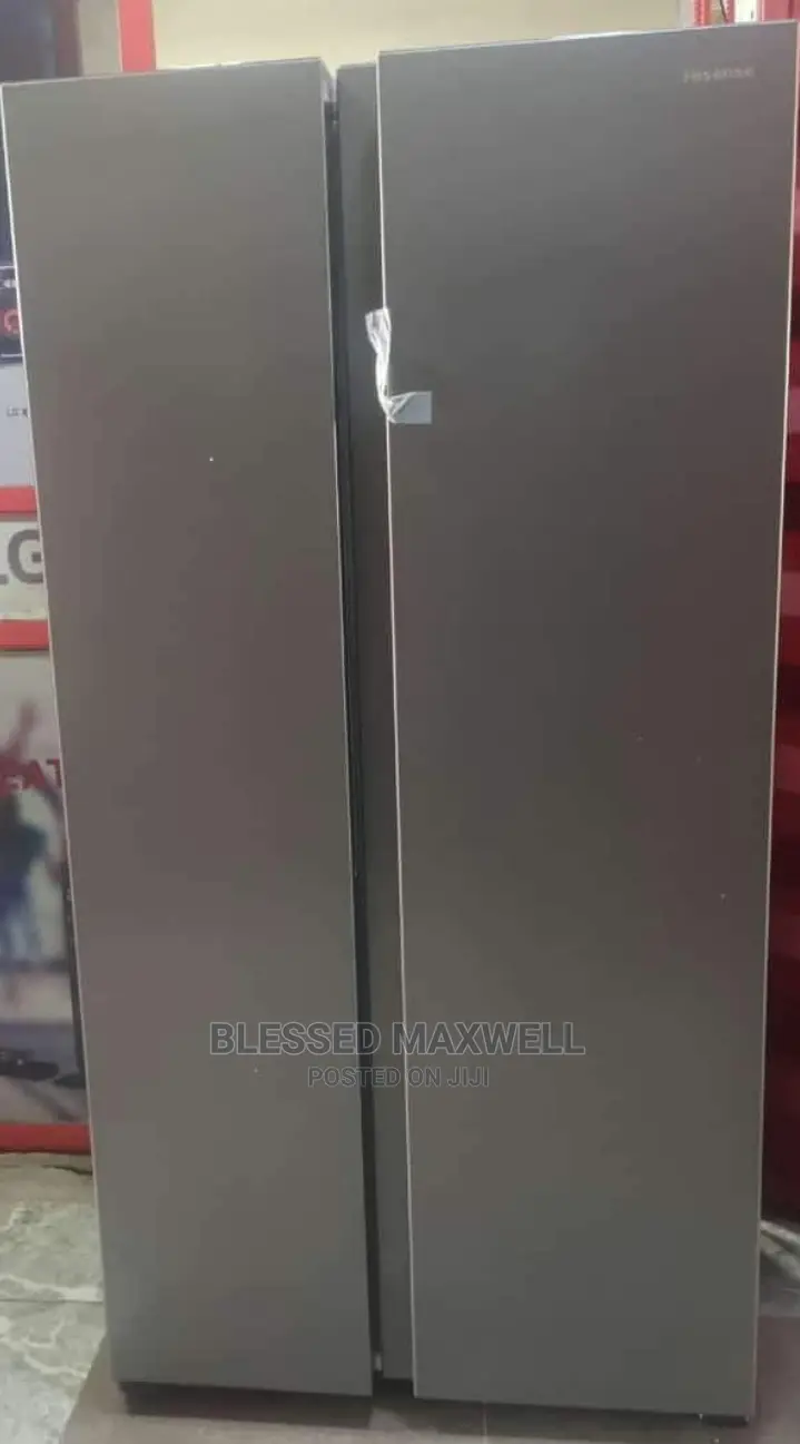 (Ref 67wsi ).Side by Side Hisense Refrigerator