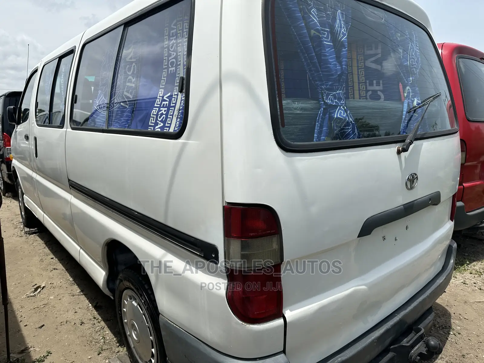 Toyota HiAce 2006 White