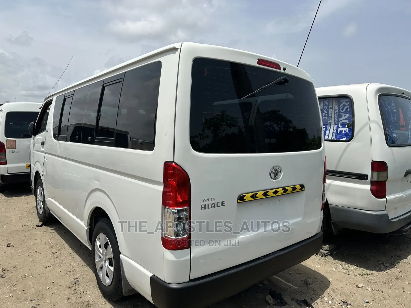 Toyota HiAce 2010 White