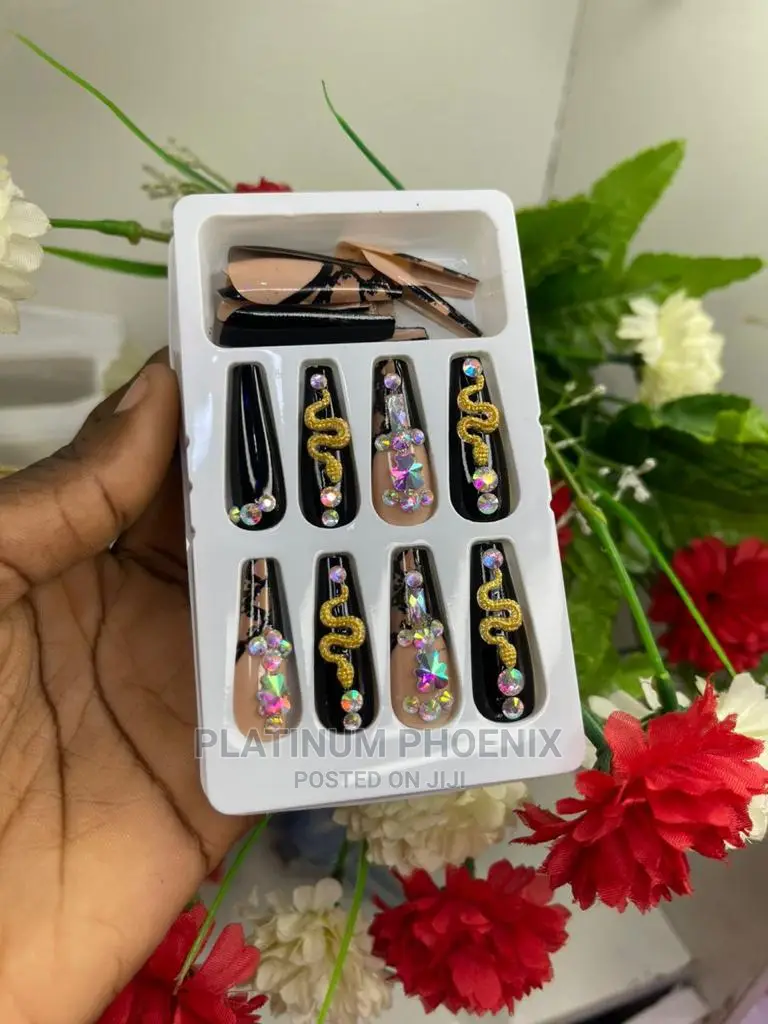 Press on Nail and Glue (Adhesive Artificial Nails)