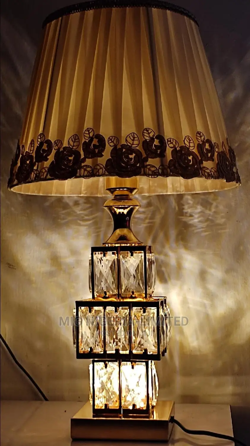 Acleric Gold Bedroom Bedside Table Lamp Light Up and Down