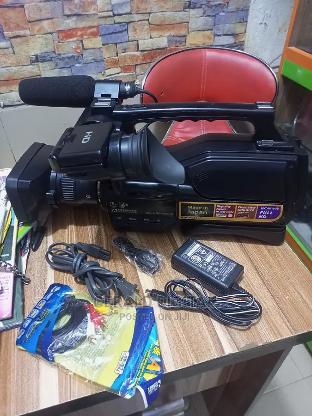 Sony Hxr Mc1500 Handycam Under 1500 Sony HXR-MC1500 PAL 64GB