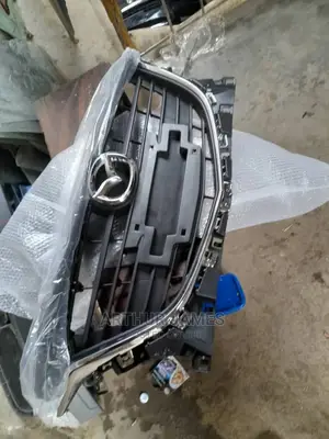 Front Grill Mazda 3 2015