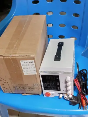 DC Power Supply Variable 30V 10A