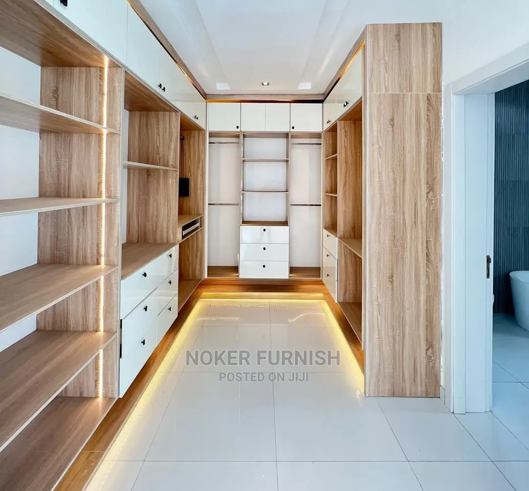 U Shape Home Closet