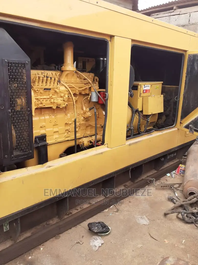 250kva Manual Caterpillar Soundproof Gen