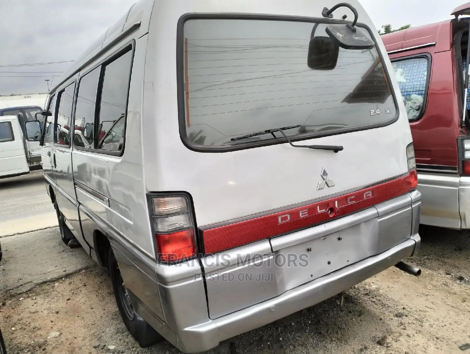 Mitsubishi Delica 2003 Silver