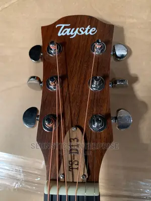 Quality Tayste Electro Acoustic Guitar