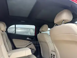 Mercedes-Benz GLA 250 2021 Red