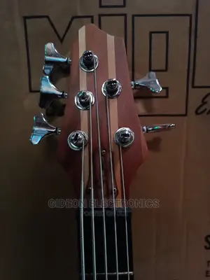 Smiger Active Bass Guitar