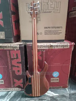 Smiger Active Bass Guitar