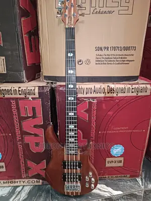 Smiger Active Bass Guitar