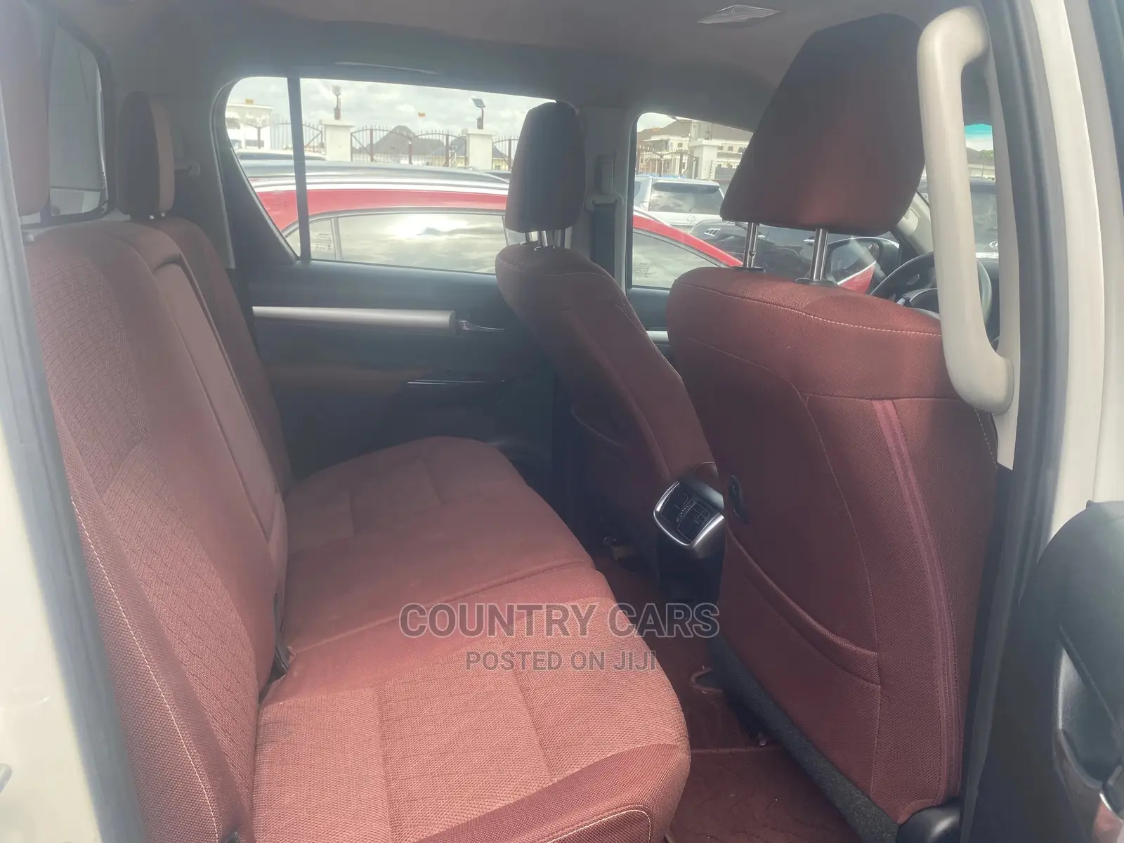Toyota Hilux 2020 White