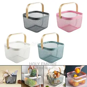 Metal Mesh Steel Storage Organizer Basket With Bamboo Handle
