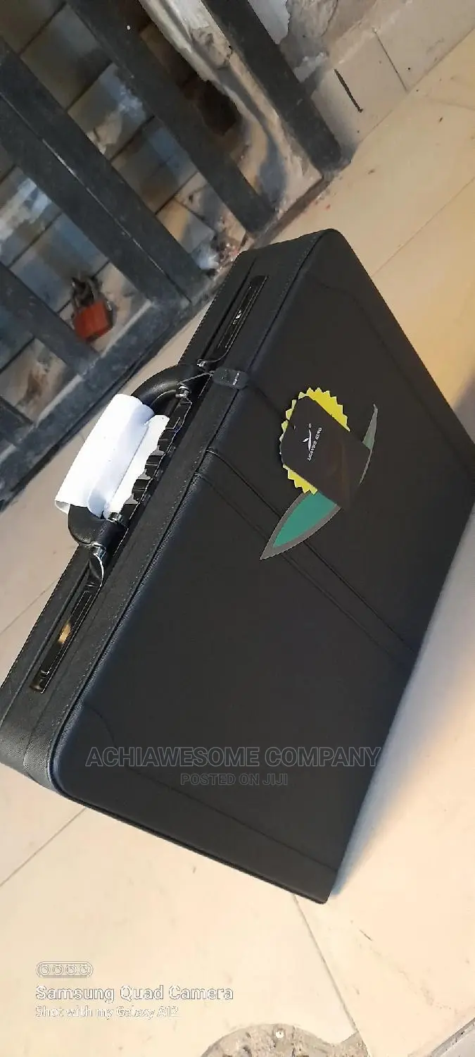 Leaves King Briefcase