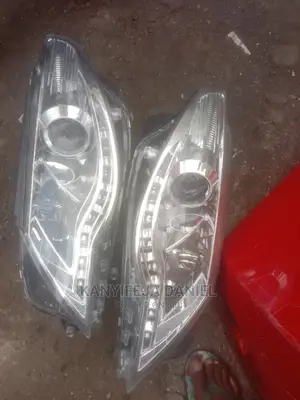 Headlight Passat CC 2010