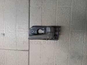 Hyundai Entourage Door Handle
