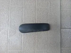 Hyundai Entourage Sliding Door Handle