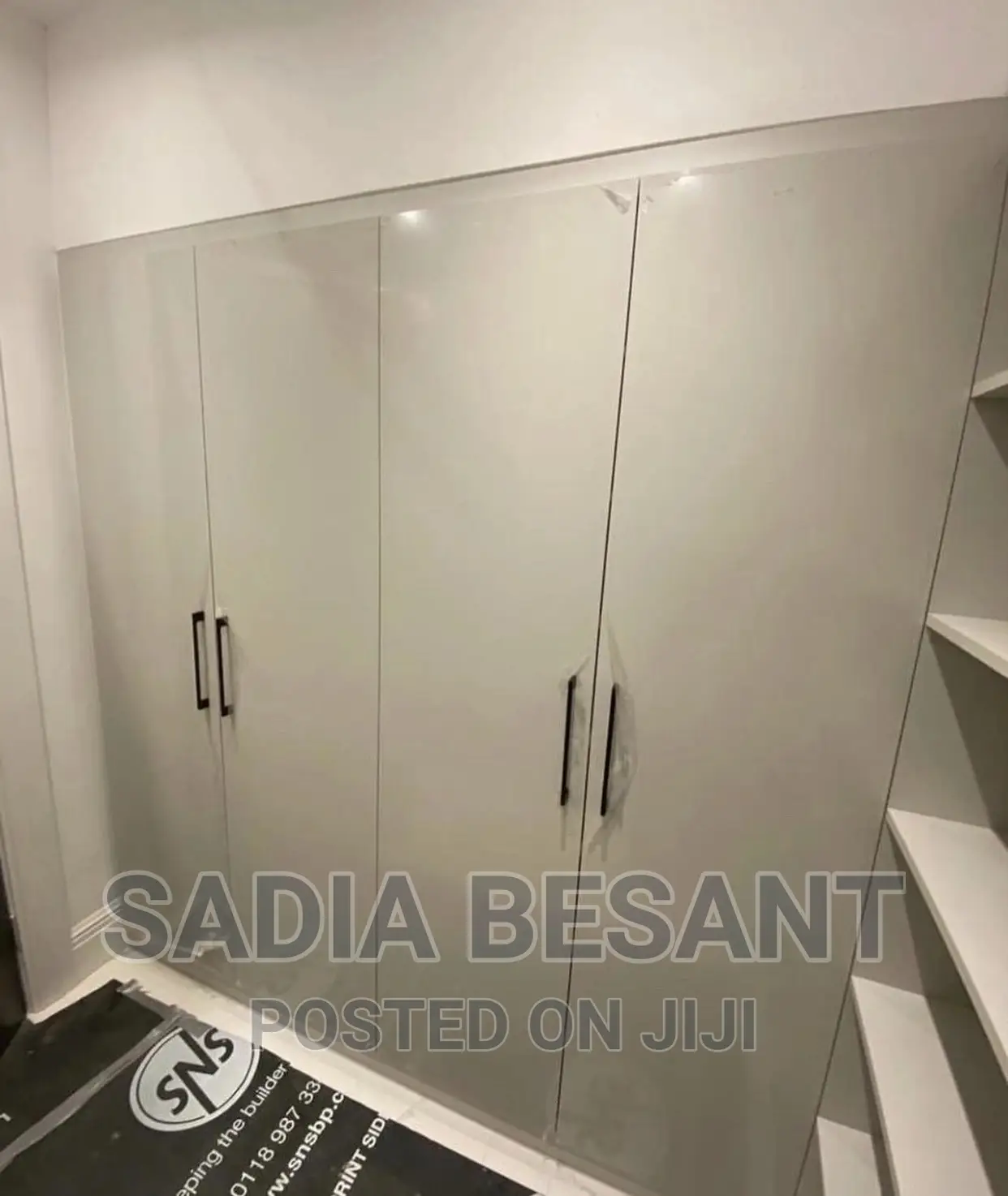 Wardrobe Closet