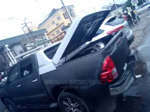 Carry Boy Boot Cover for Hilux '+*