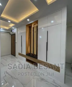 Walk in Closet