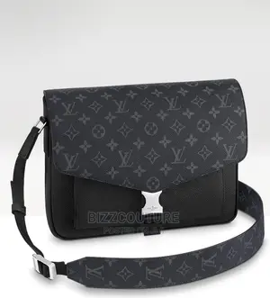 Original LOUIS VUITTON Crossbody Bags Available in Store