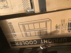 Snowsea Double Door Showcase Chiller