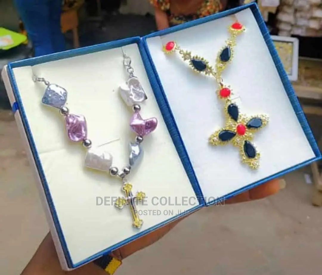 Unique Neckpiece