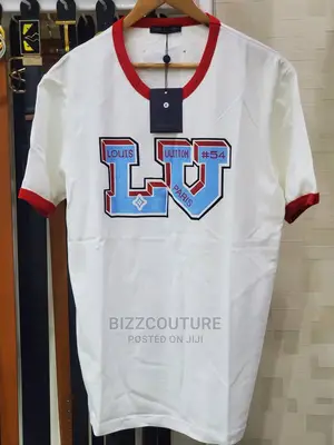 Original LOUIS VUITTON T-Shirts Available in Store