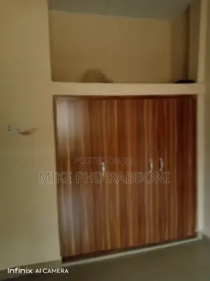 3bdrm Block of Flats in G.R.A, Enugu for Rent