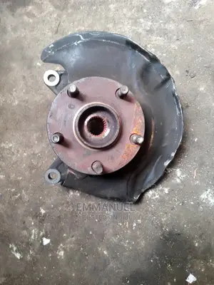 Front Hub Toyota Avensis 2000 2006