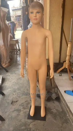 Age 7 to 12 Years Full Plastic Unisex Mannequin