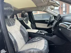 Mercedes-Benz GLE-Class 2019 Black
