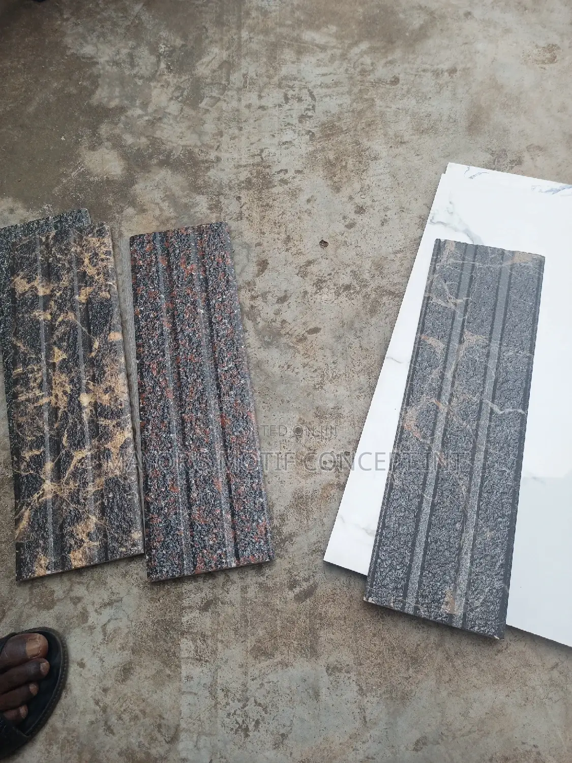 Bricks Wall and Tiling Services