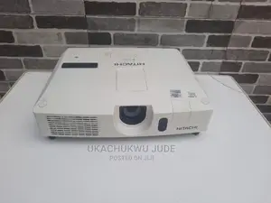 Rent Projector Without a Projector Screen