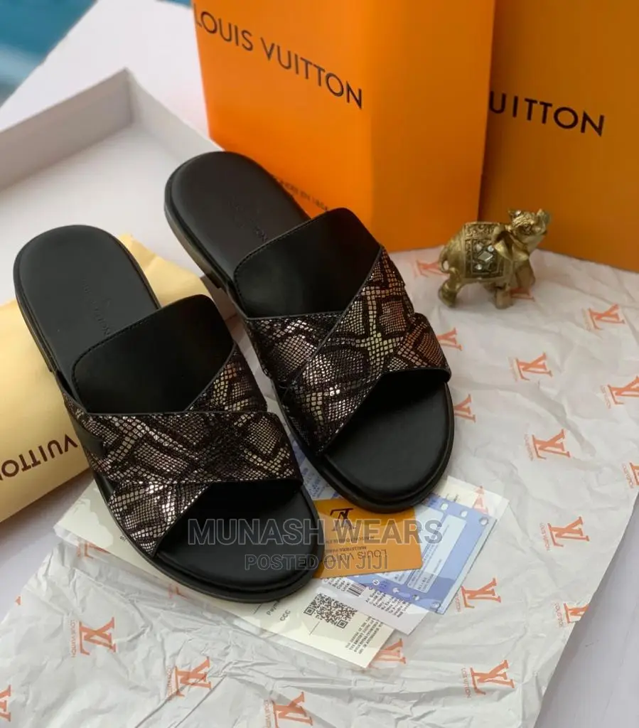 Louis Vuitton Slipers
