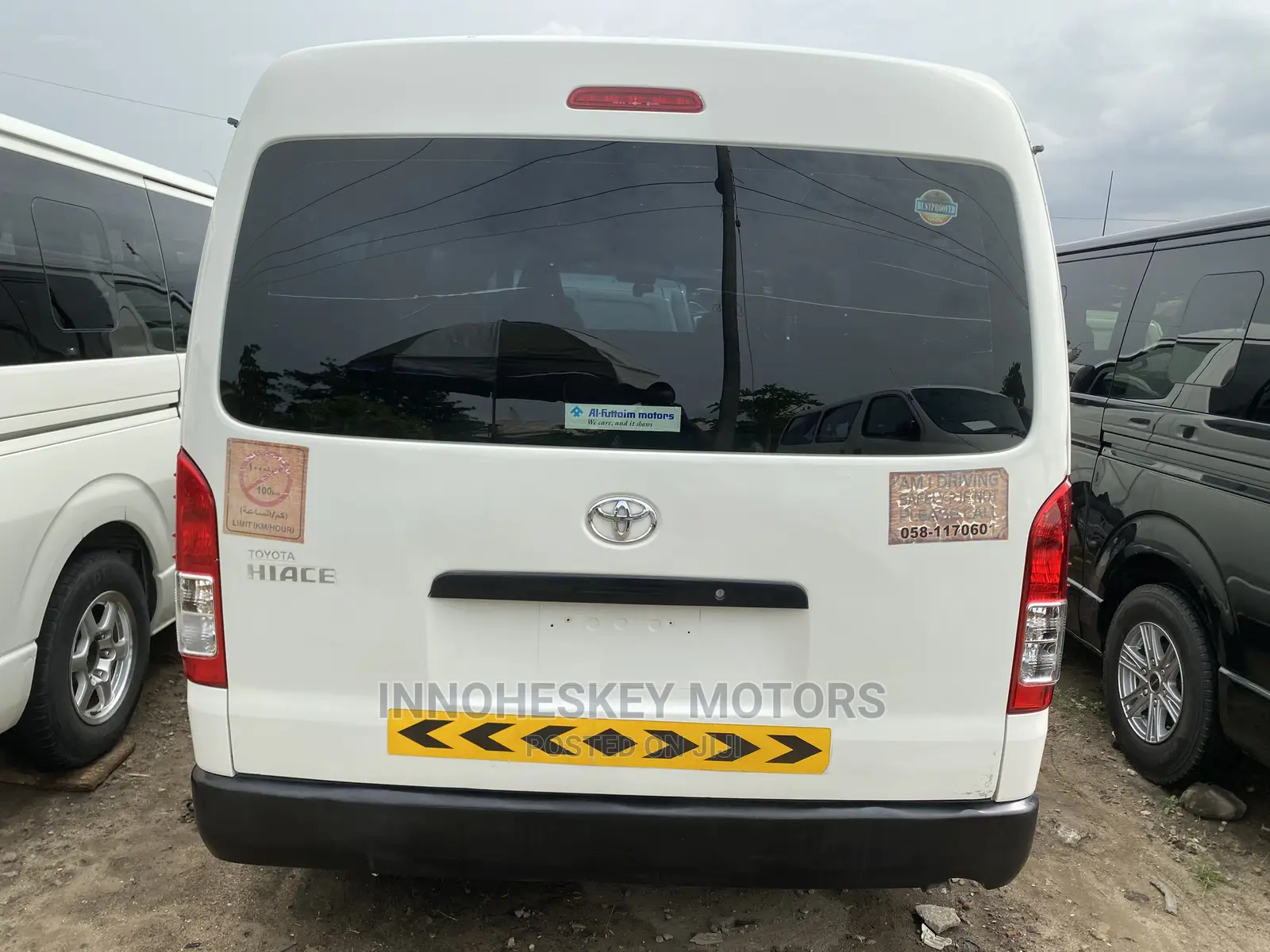Toyota HiAce 2013 White