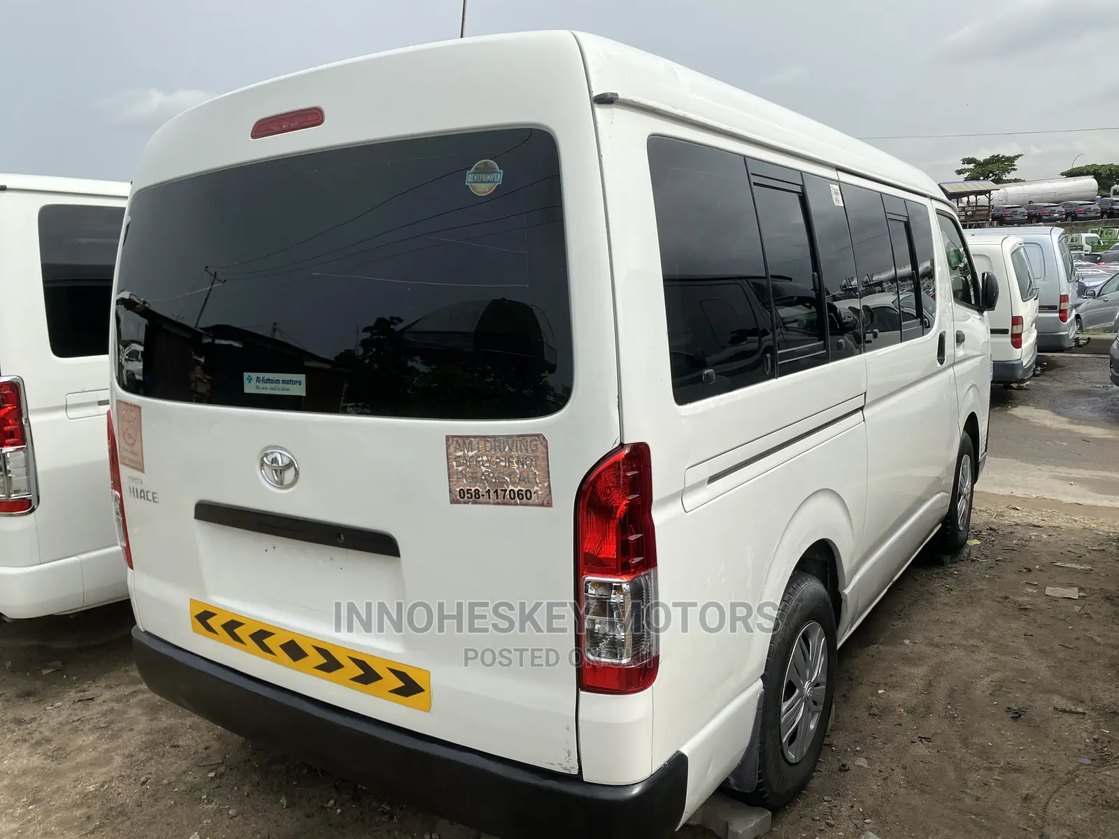 Toyota HiAce 2013 White