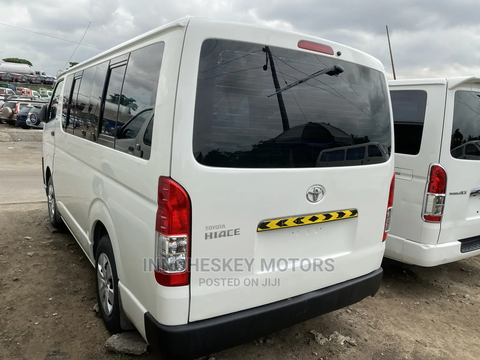 Toyota HiAce 2010 White