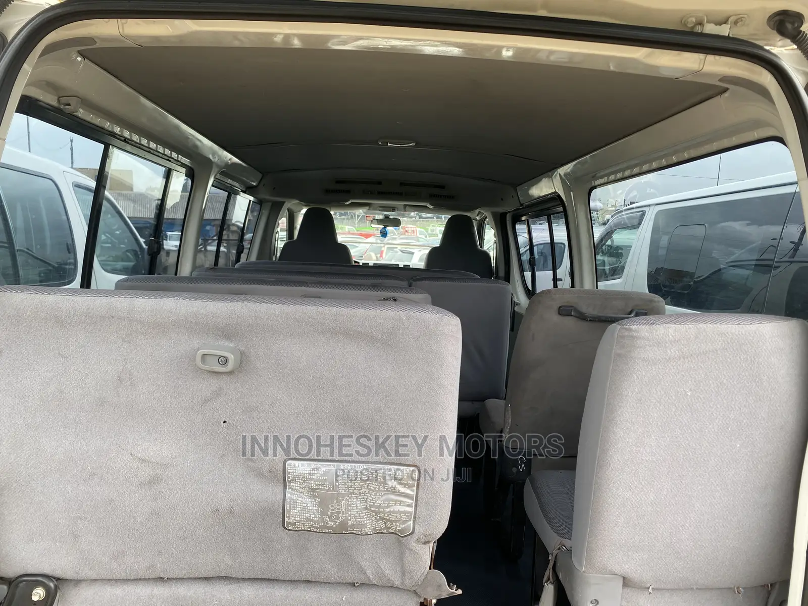 Toyota HiAce 2010 White