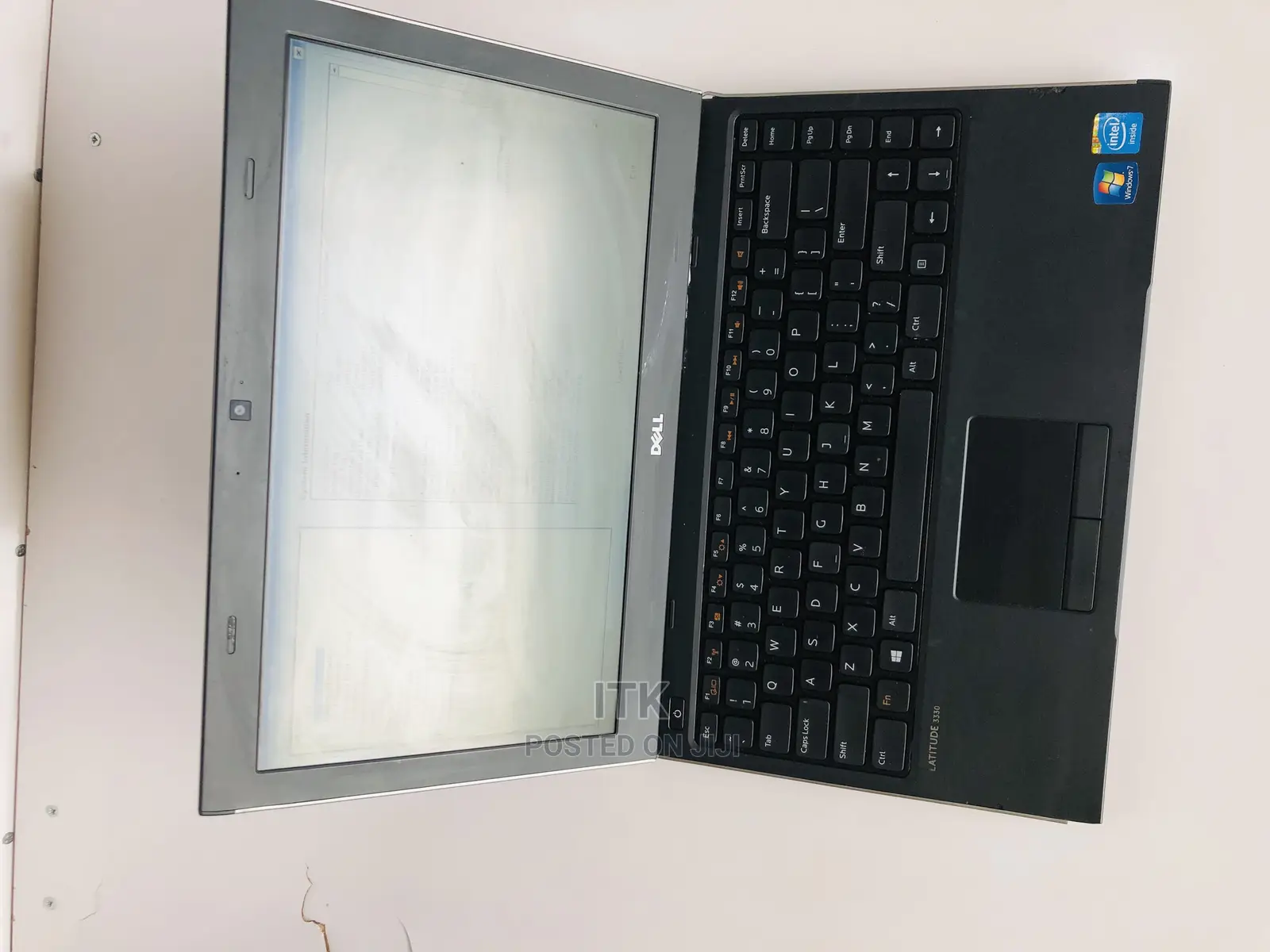 Laptop Dell Latitude 3330 4GB Intel Celeron HDD 500GB