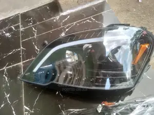 Yahoo Headlight for Mercedes Benz ML350 2010 Model
